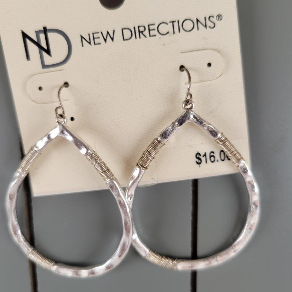 Silver Tone Hammered Teardrop Dangle Earrings Wire Wrap Accents New Directions